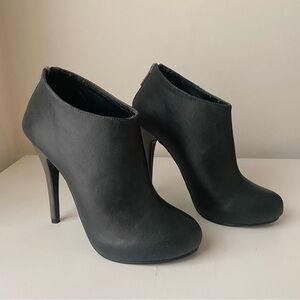 Michael Antonio Women’s Dark Grey Heeled Boots, Size US 6.5